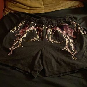 Shorts very comfy nice to wear in the summer